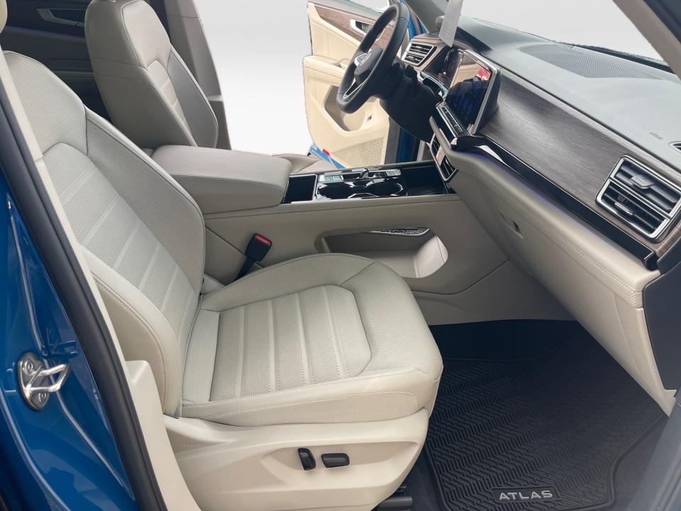 2026 Volkswagen Atlas 2.0T SEL