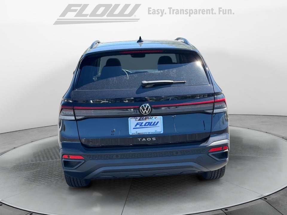 2027 Volkswagen Taos SE Black