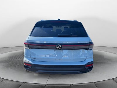 2027 Volkswagen Taos SE Black