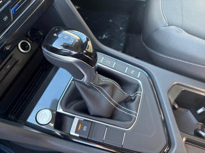 2027 Volkswagen Taos SE Black