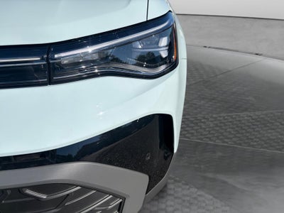 2027 Volkswagen Taos SE Black