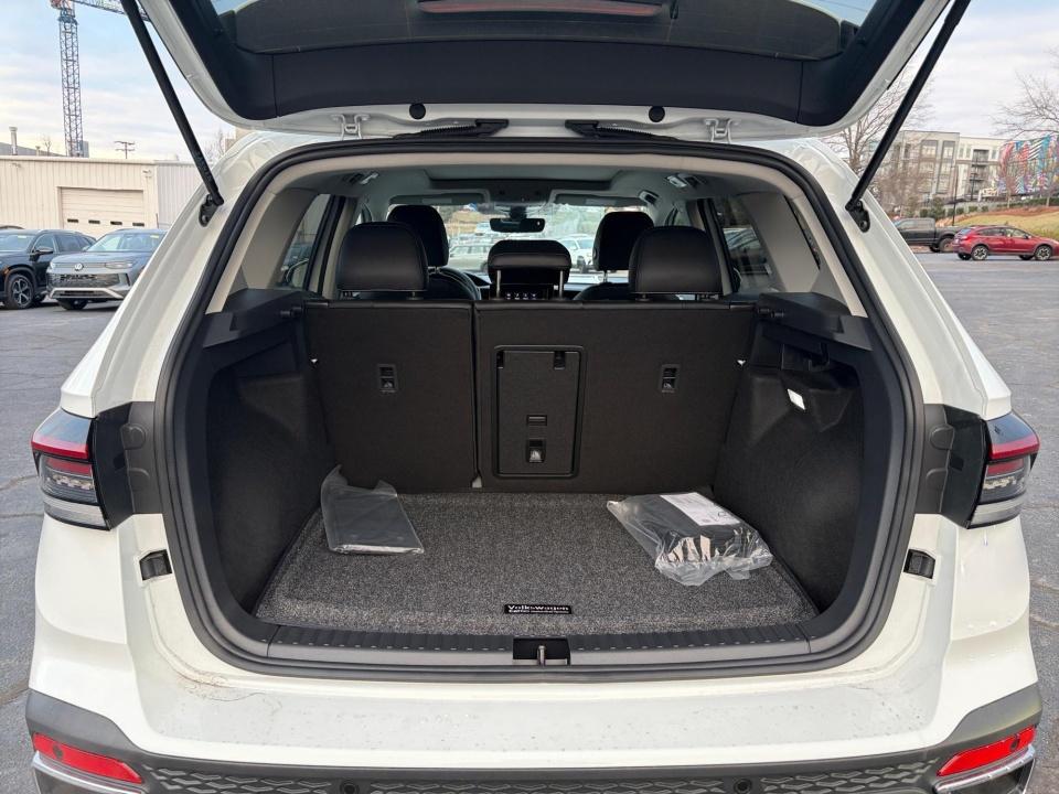 2026 Volkswagen Taos SEL