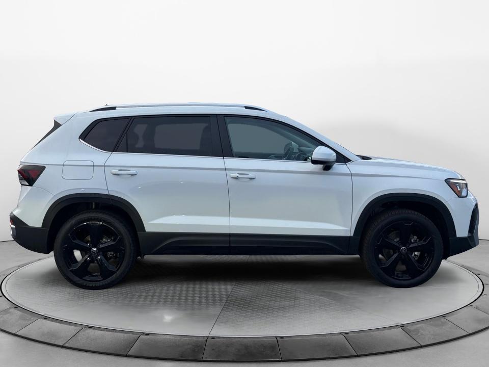 2026 Volkswagen Taos SEL