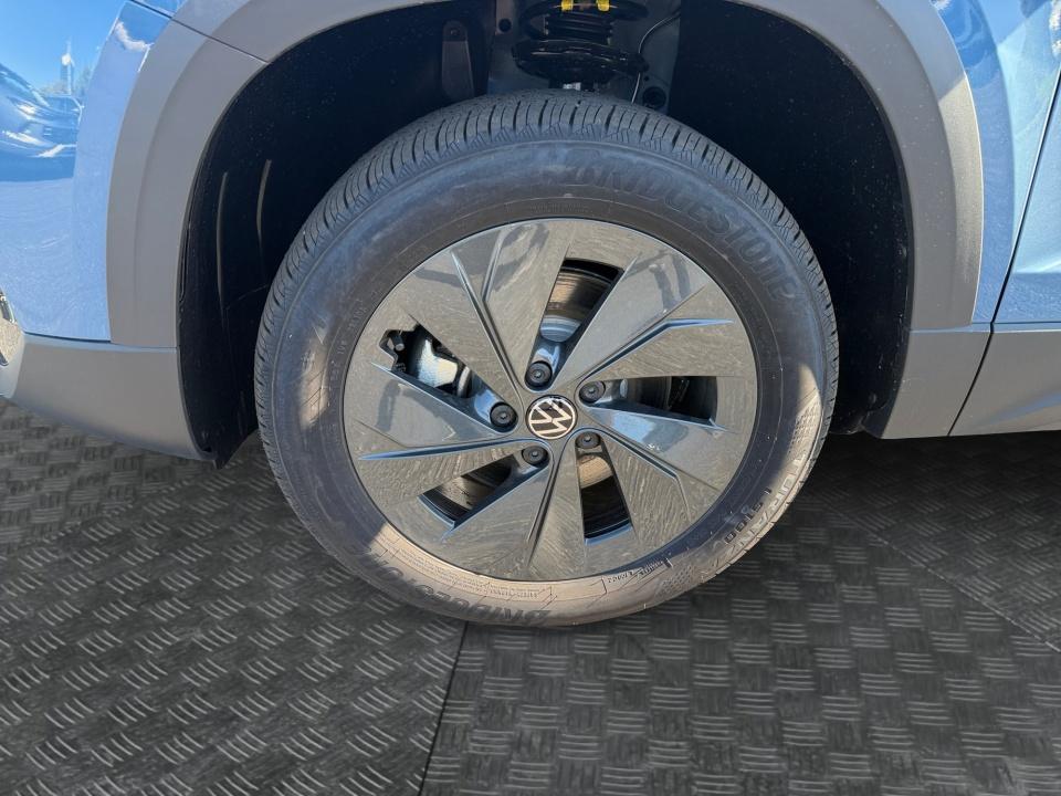 2027 Volkswagen Taos S