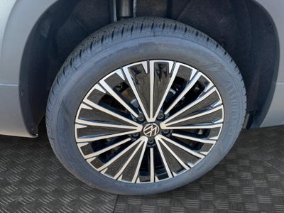 2027 Volkswagen Taos SE