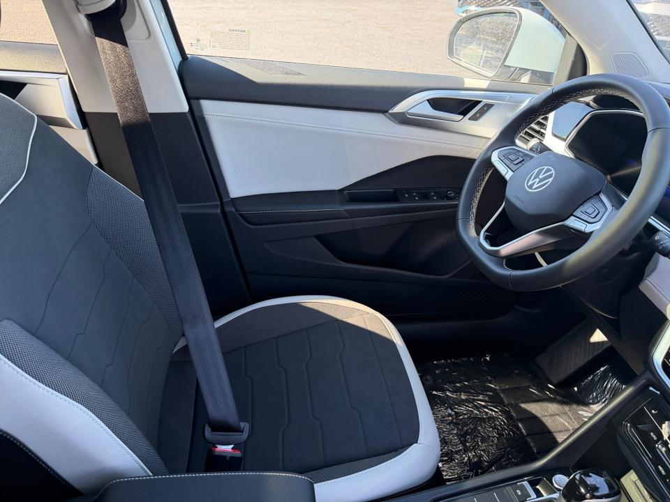 2027 Volkswagen Taos SE