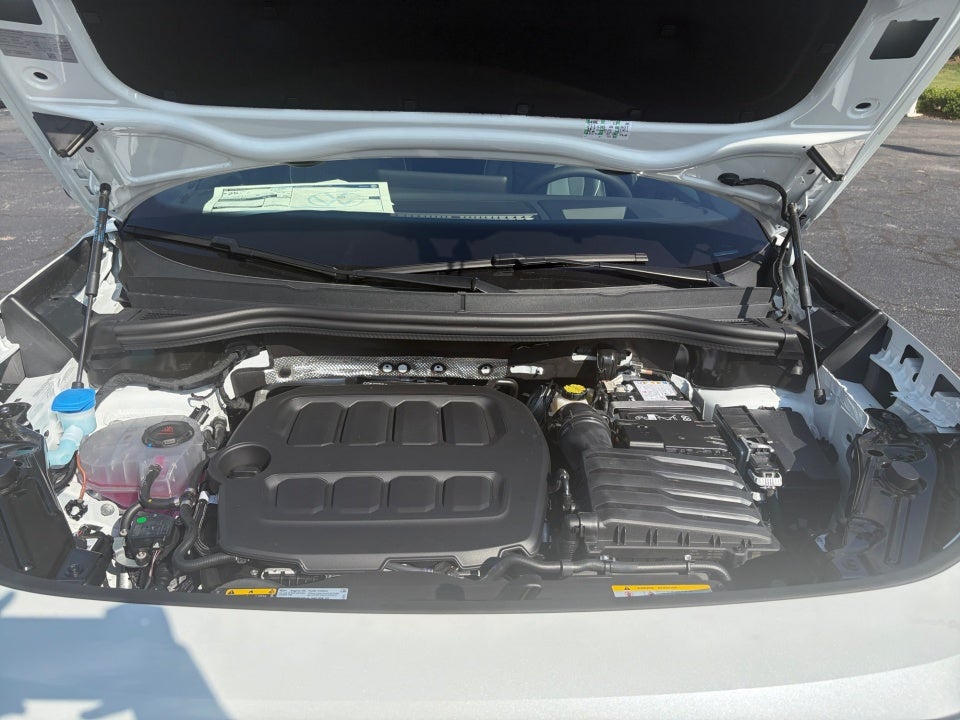 2026 Volkswagen Tiguan SEL R-Line Turbo