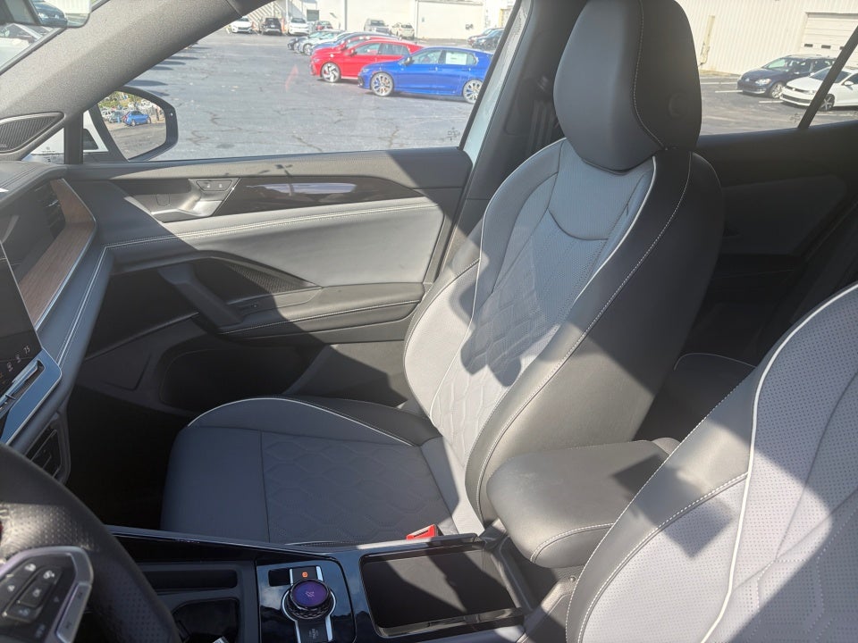 2026 Volkswagen Tiguan SEL R-Line Turbo