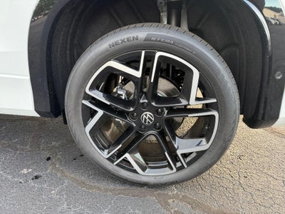 2026 Volkswagen Tiguan SEL R-Line Turbo