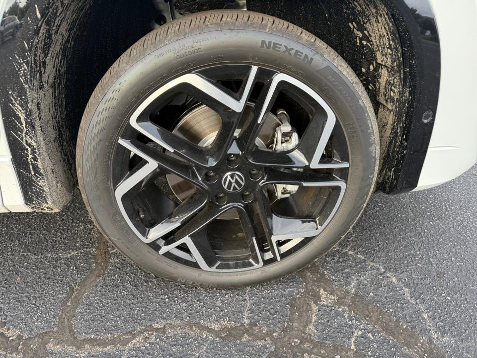 2026 Volkswagen Tiguan SEL R-Line Turbo