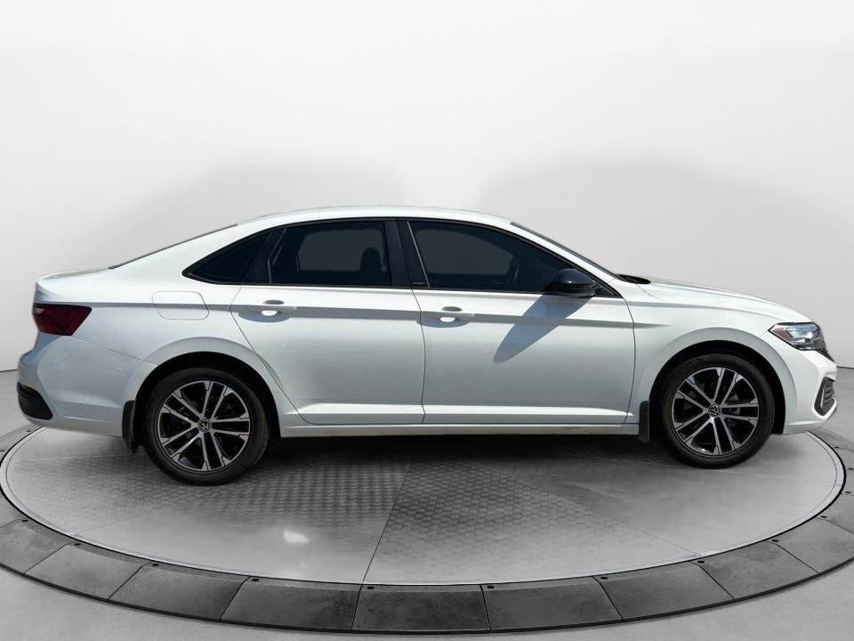 2024 Volkswagen Jetta Sport