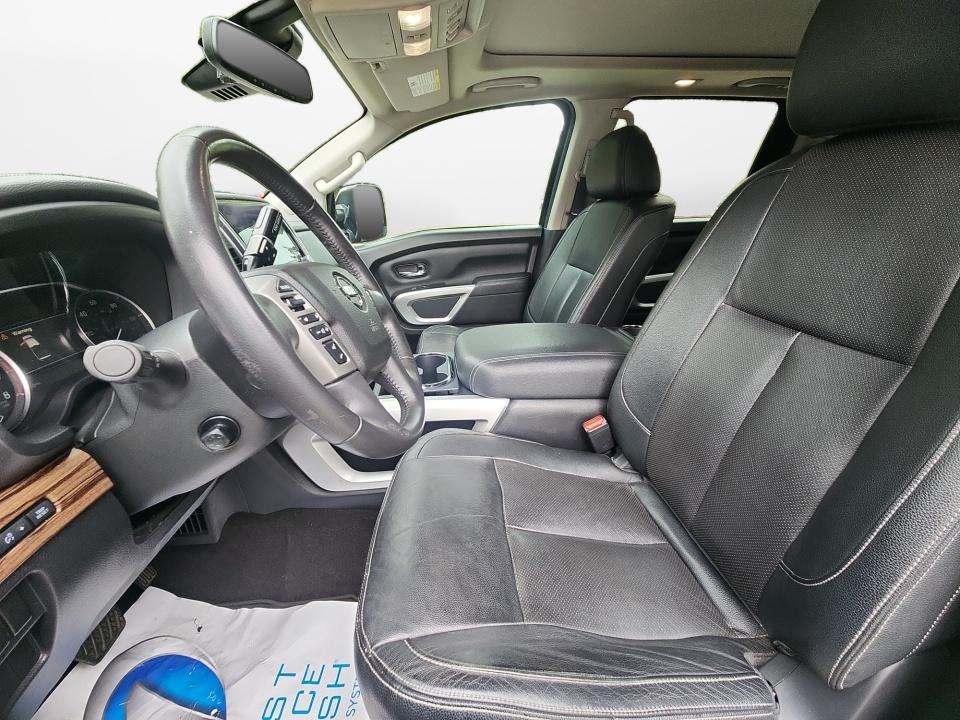 2020 Nissan TITAN SL