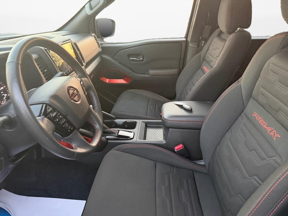 2024 Nissan Frontier PRO-4X