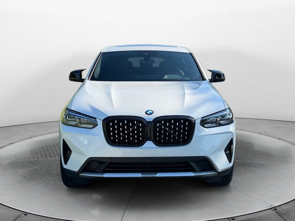 2025 BMW X4 xDrive30i
