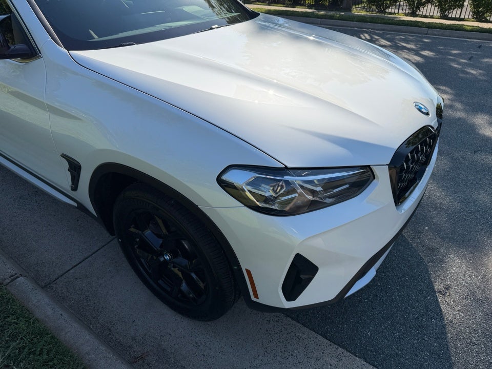 2025 BMW X4 xDrive30i