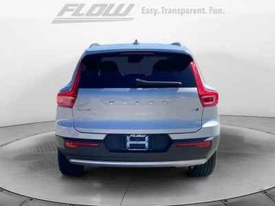 2021 Volvo XC40 Momentum