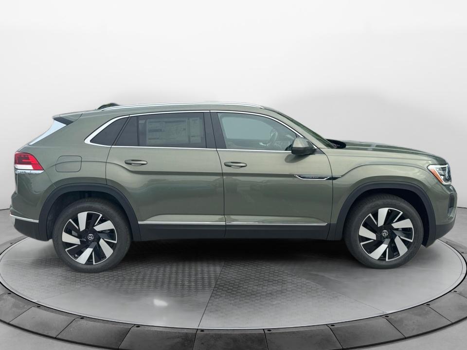 2026 Volkswagen Atlas Cross Sport 2.0T SEL