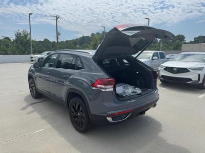 2026 Volkswagen Atlas Cross Sport 2.0T SE w/Technology