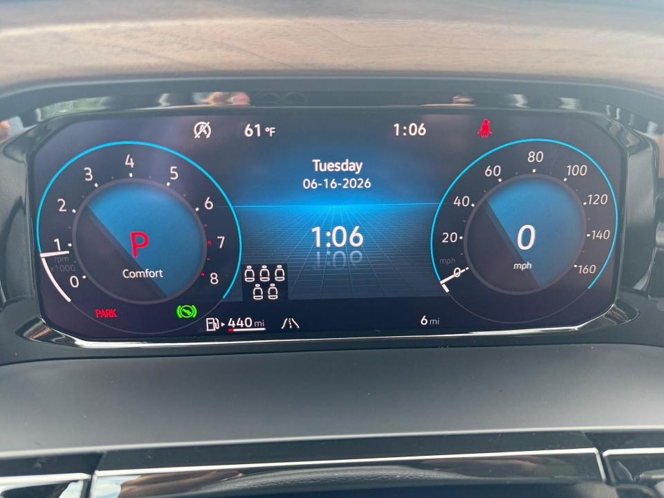2026 Volkswagen Atlas SE with Technology