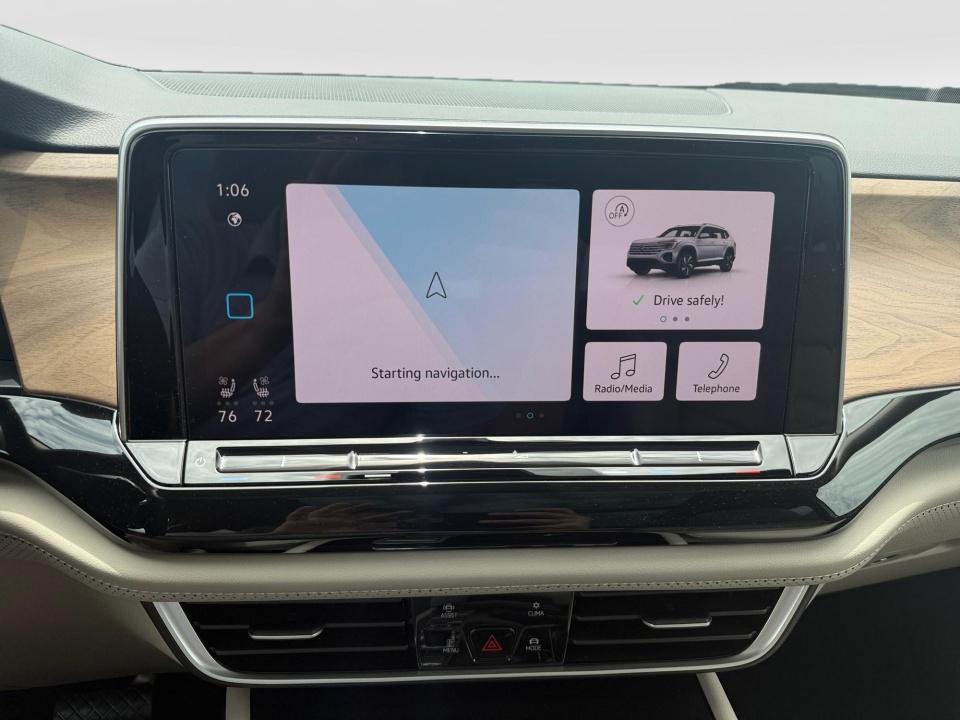 2026 Volkswagen Atlas SE with Technology