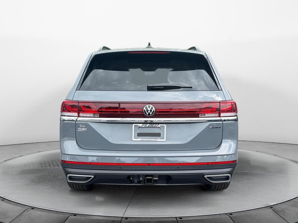 2026 Volkswagen Atlas SE with Technology