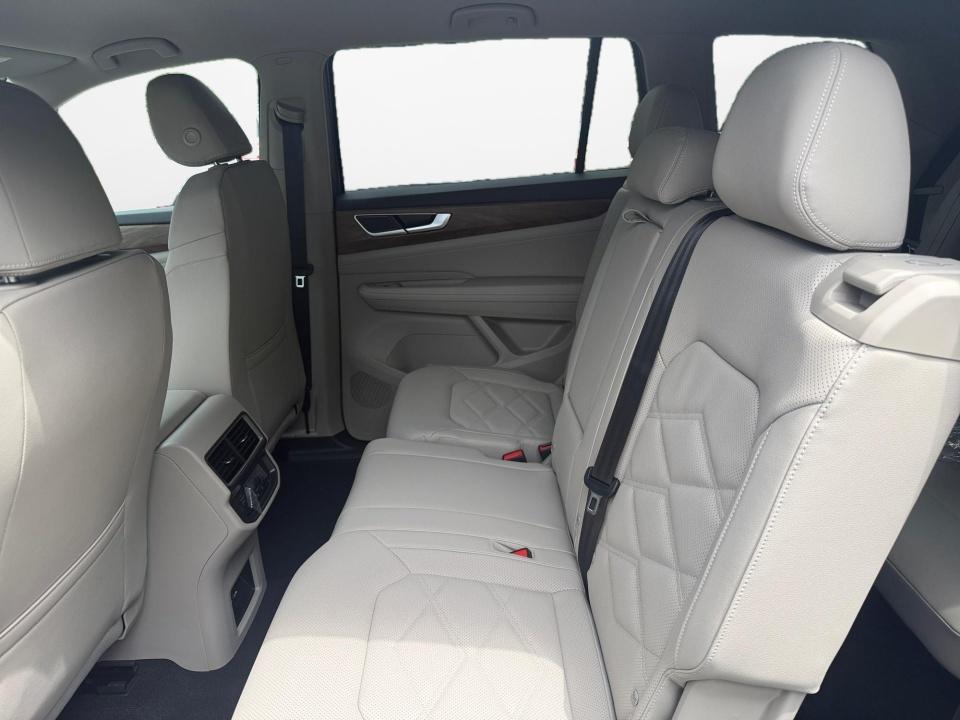 2026 Volkswagen Atlas SE