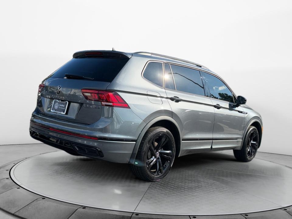 2024 Volkswagen Tiguan SE R-Line Black