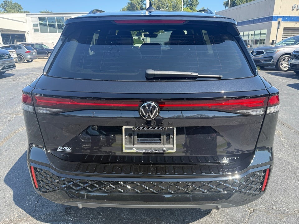 2026 Volkswagen Tiguan SE R-Line Black
