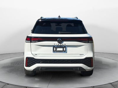 2026 Volkswagen Tiguan SE R-Line Black