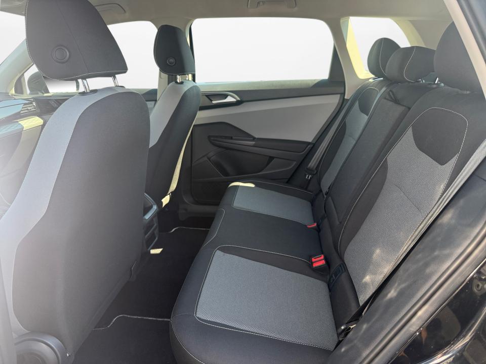 2023 Volkswagen Taos S