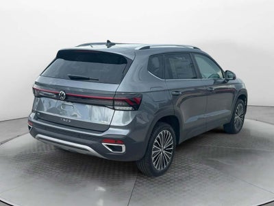 2026 Volkswagen Taos SE
