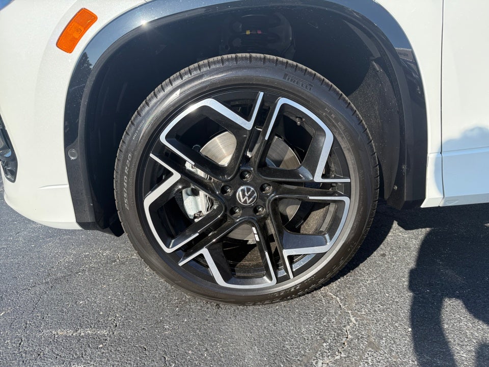 2026 Volkswagen Tiguan SEL R-Line Turbo