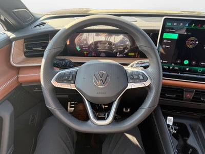 2026 Volkswagen Tiguan SEL R-Line Turbo