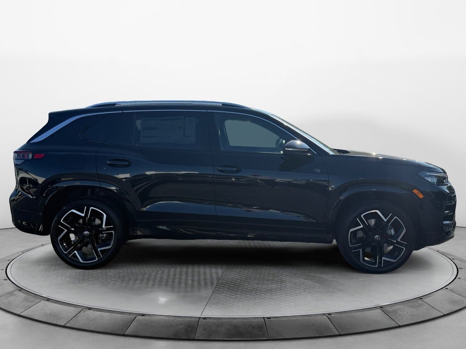2026 Volkswagen Tiguan SEL R-Line Turbo