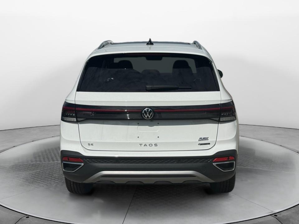 2026 Volkswagen Taos SE