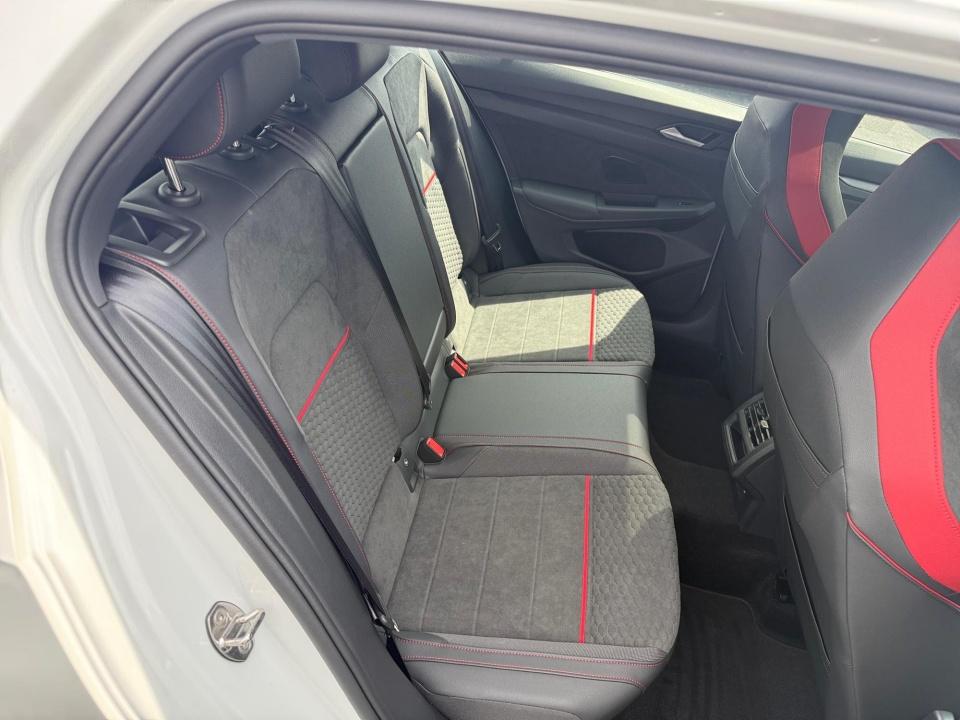 2026 Volkswagen Golf GTI SE