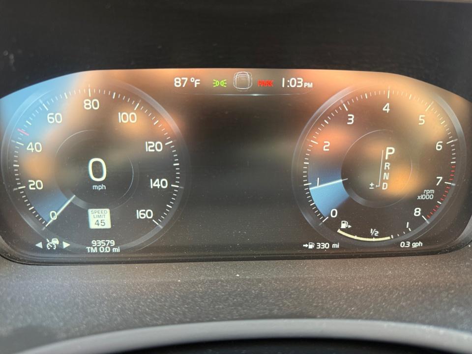 2019 Volvo XC90 Momentum