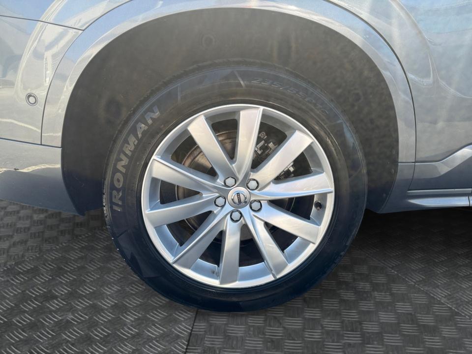 2019 Volvo XC90 Momentum