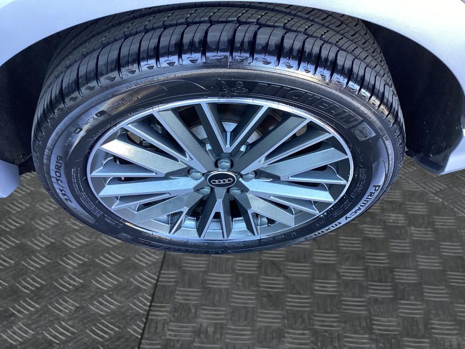 2023 Audi Q3 Premium