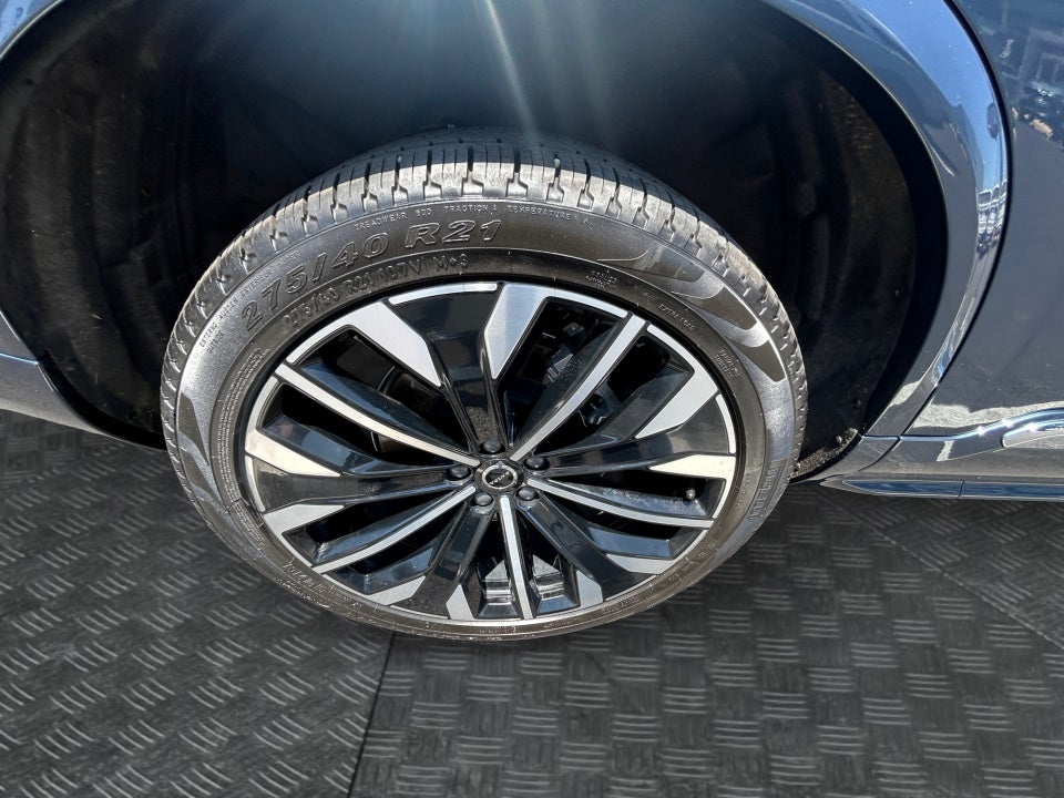 2026 Volvo XC90 Plus
