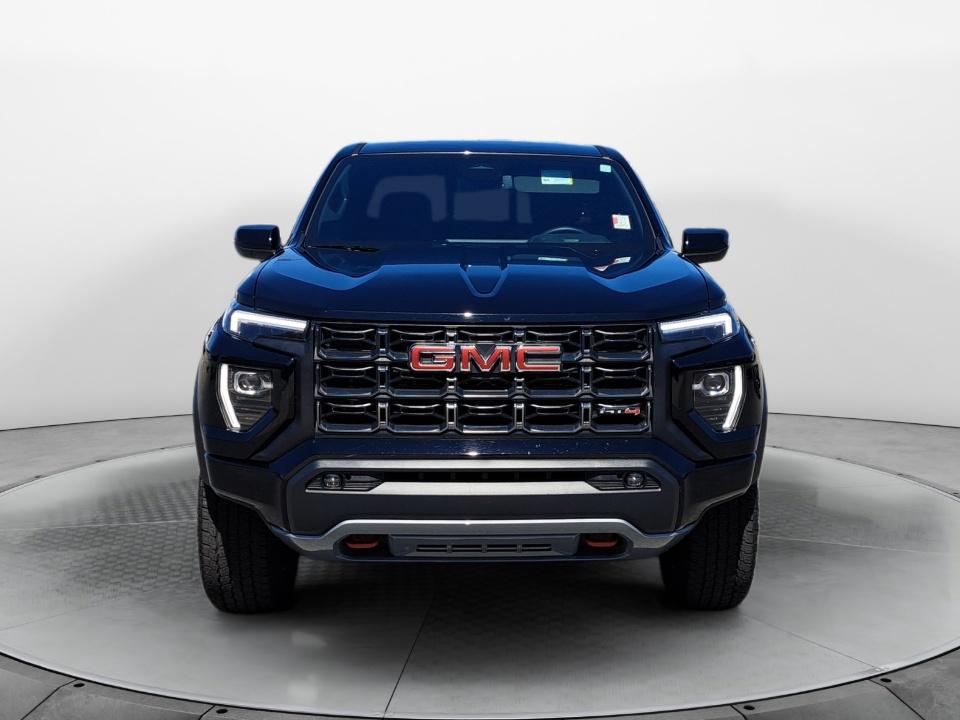 2024 GMC Canyon 4WD AT4