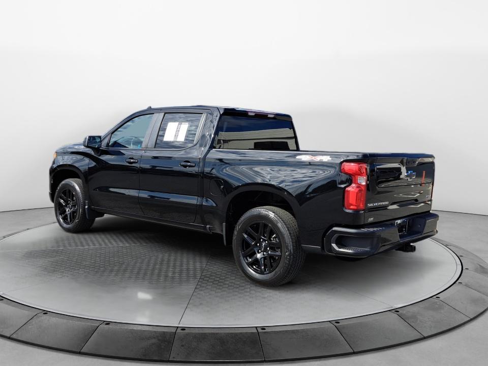 2023 Chevrolet Silverado 1500 4WD Crew Cab Short Bed RST