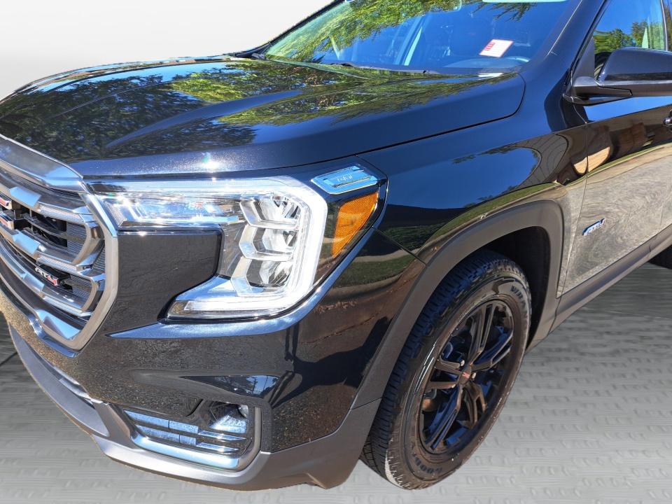 2024 GMC Terrain AT4