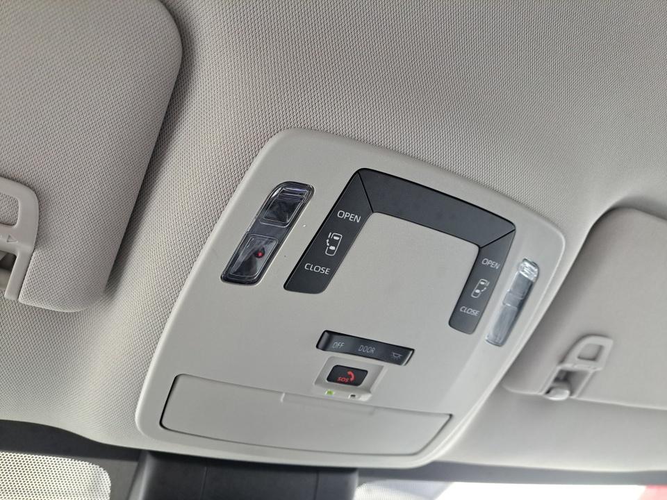 2025 Toyota Sienna LE