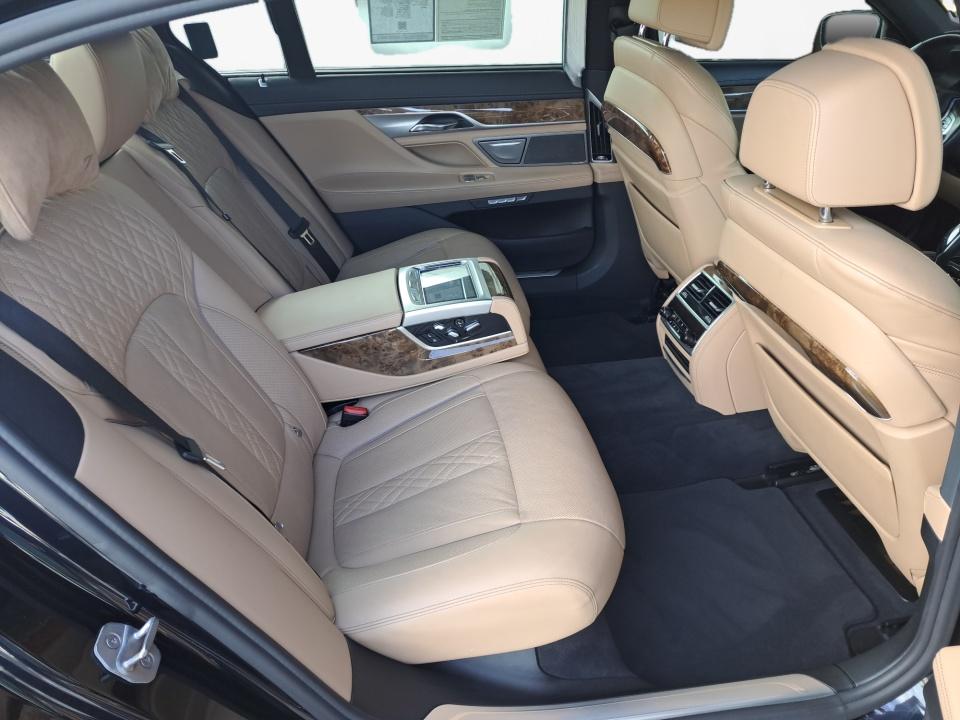 2016 BMW 7 Series 750i