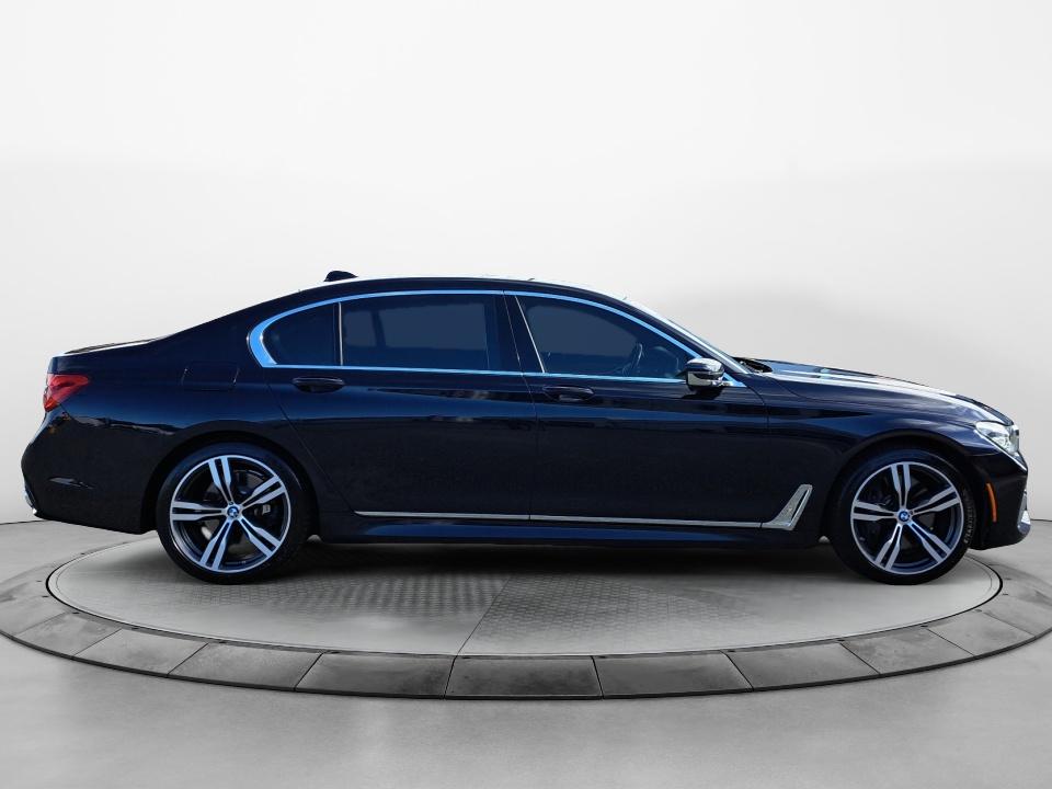 2016 BMW 7 Series 750i