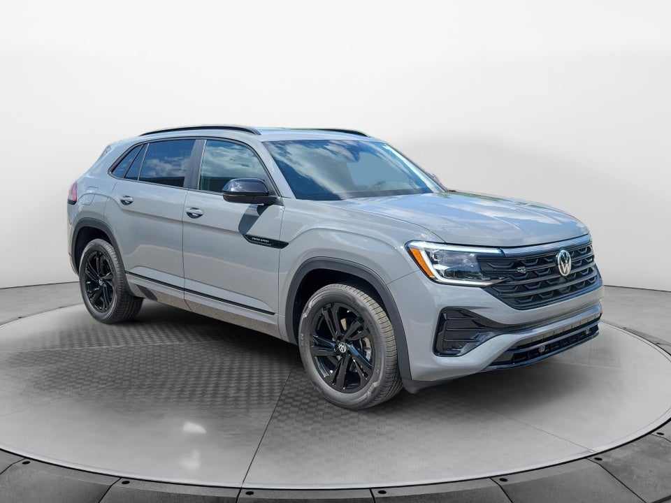 2026 Volkswagen Atlas Cross Sport 2.0T SEL R-Line Black