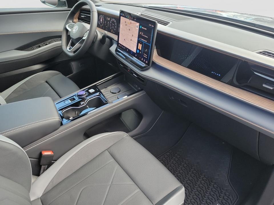 2027 Volkswagen Atlas SEL R-Line