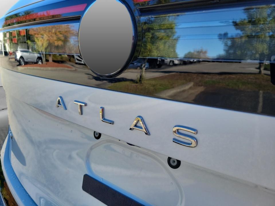 2027 Volkswagen Atlas SEL Premium R-Line