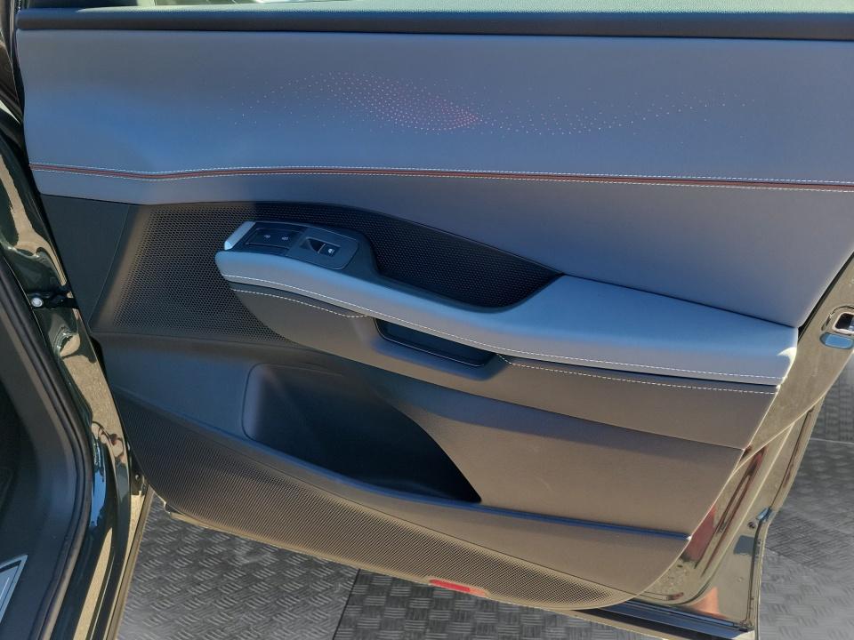 2027 Volkswagen Atlas SEL Premium R-Line